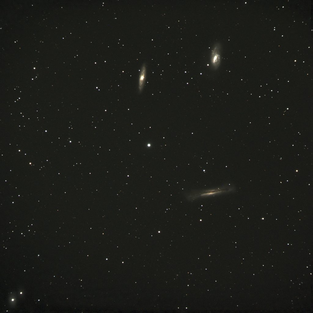 Three galaxies in Leo