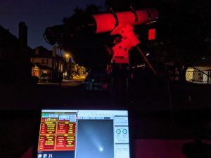 Capturing comet images